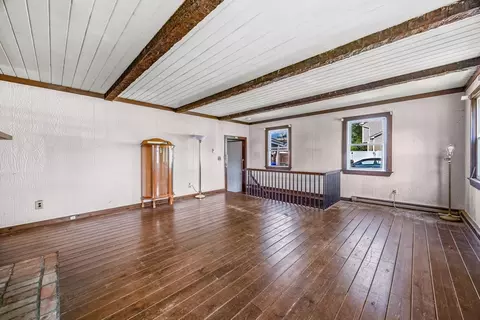 Living - 162 Arcadia Blvd, Springfield, MA 01118 photo 3 of 3
