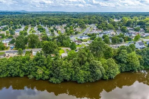 View/Area - 162 Arcadia Blvd, Springfield, MA 01118 photo 4 of 5