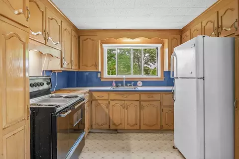 Kitchen - 162 Arcadia Blvd, Springfield, MA 01118 photo 1 of 1