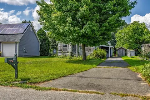 Exterior - 162 Arcadia Blvd, Springfield, MA 01118 photo 1 of 5