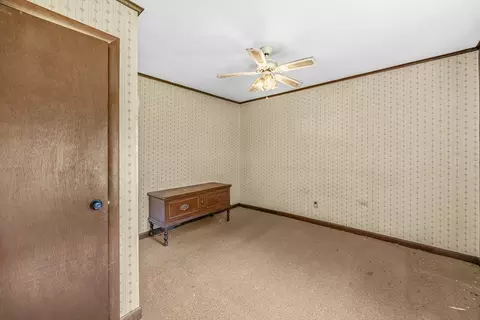 Bedroom - 162 Arcadia Blvd, Springfield, MA 01118 photo 2 of 3