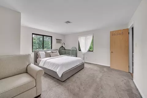 Bedroom - 44 Alsada Dr, Worcester, MA 01603 photo 9 of 10