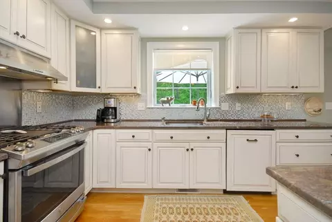 Kitchen - 8 Barton Rd, Harvard, MA 01451 photo 1 of 4