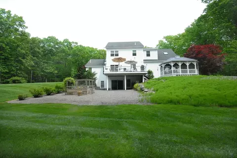 Exterior - 8 Barton Rd, Harvard, MA 01451 photo 2 of 6