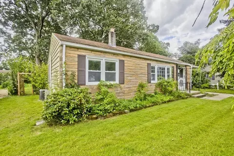 Exterior - 67 Warwick Rd, Chicopee, MA 01020 photo 2 of 3