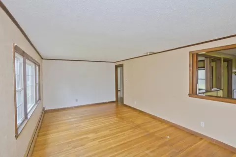 Living - 67 Warwick Rd, Chicopee, MA 01020 photo 1 of 5