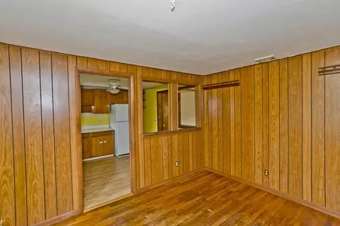 Living - 67 Warwick Rd, Chicopee, MA 01020 photo 5 of 5