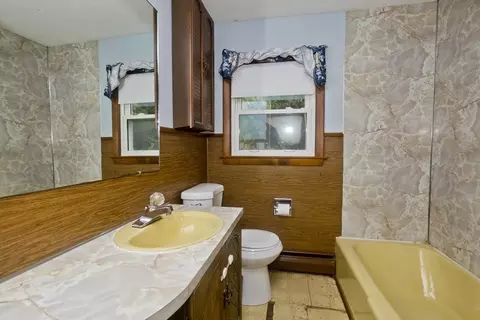 Bath - 67 Warwick Rd, Chicopee, MA 01020 photo 1 of 2