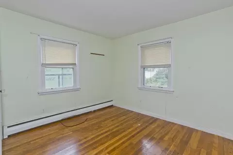 Bedroom - 67 Warwick Rd, Chicopee, MA 01020 photo 5 of 6