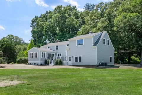 Exterior - 63 Main St, Dover, MA 02030 photo 4 of 5