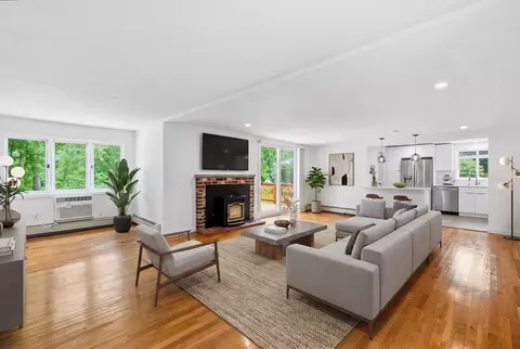 70 Muller Rd, Burlington, MA 01803