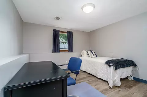 Bedroom - 18 Ruthellen Rd, Hudson, MA 01749 photo 5 of 6