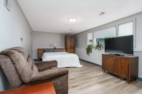 Bedroom - 18 Ruthellen Rd, Hudson, MA 01749 photo 4 of 6