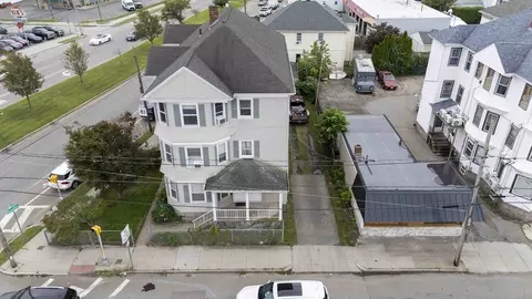 View/Area - 1025 Globe St, Fall River, MA 02724 photo 2 of 5