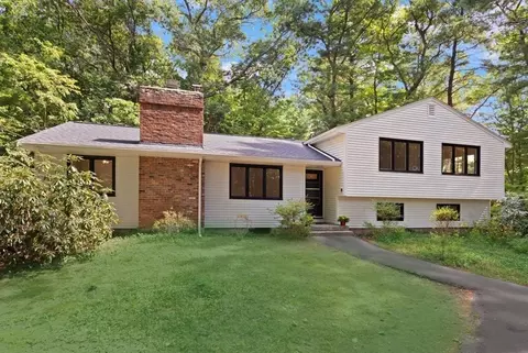 Exterior - 20 Algonquin Rd, Canton, MA 02021 photo 2 of 9