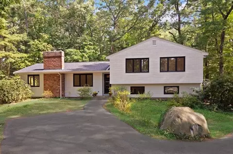Exterior - 20 Algonquin Rd, Canton, MA 02021 photo 7 of 9