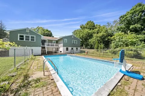 Exterior - 76 Central St, Georgetown, MA 01833 photo 6 of 15