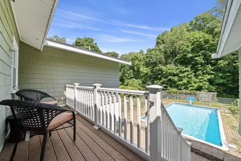 Exterior - 76 Central St, Georgetown, MA 01833 photo 5 of 15