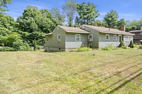 Exterior - 76 Central St, Georgetown, MA 01833 photo 9 of 15