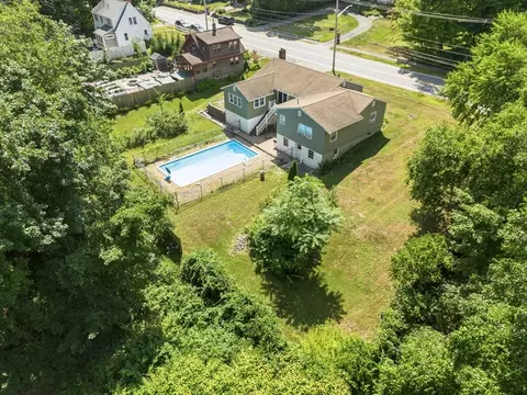 View/Area - 76 Central St, Georgetown, MA 01833 photo 5 of 8