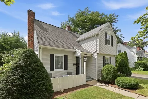 Exterior - 250 Gillette Ave, Springfield, MA 01118 photo 2 of 8