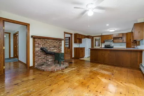 Other - 123 Saunders St, Gardner, MA 01440 photo 3 of 10