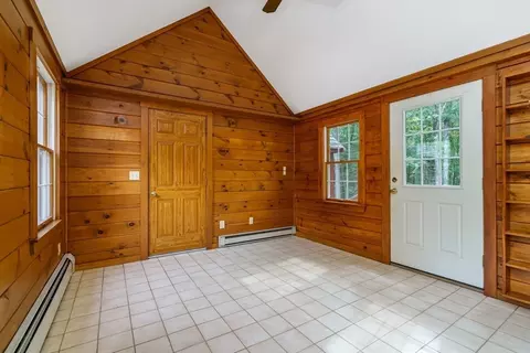 Other - 123 Saunders St, Gardner, MA 01440 photo 5 of 10
