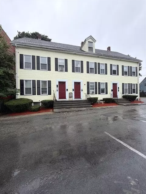 8-12 Exchange Ct, Waltham, MA 02451
