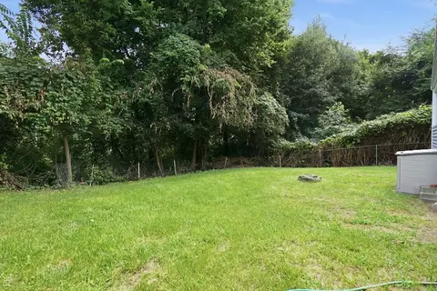 Exterior - 85 Silas St, Springfield, MA 01109 photo 3 of 6