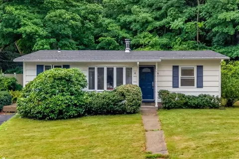 6 Fernbrook Rd, Northborough, MA 01532