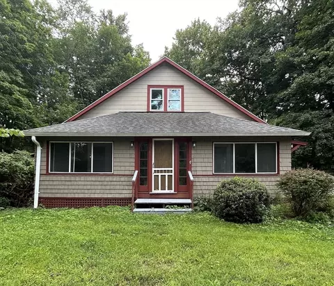 410 Silver St, Greenfield, MA 01301