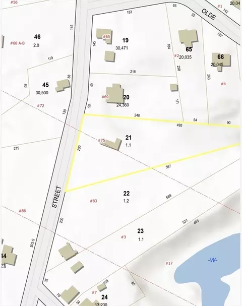 75 Burnett St, Auburn, MA 01501