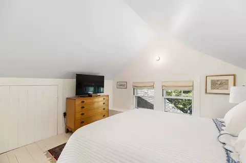 Bedroom - 8 Brier Rd, Gloucester, MA 01930 photo 4 of 5