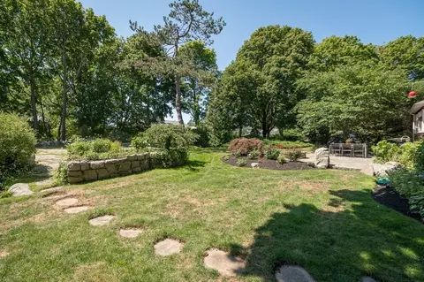 Exterior - 8 Brier Rd, Gloucester, MA 01930 photo 9 of 10