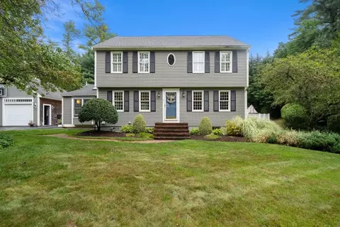 2 Silver Lake Dr, Kingston, MA 02364
