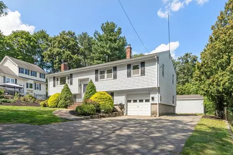 Exterior - 7 Locust St, Reading, MA 01867 photo 2 of 9