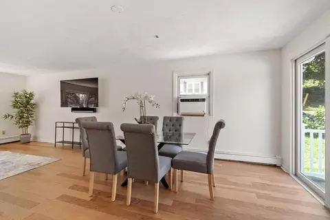 Dining - 7 Locust St, Reading, MA 01867 photo 2 of 3