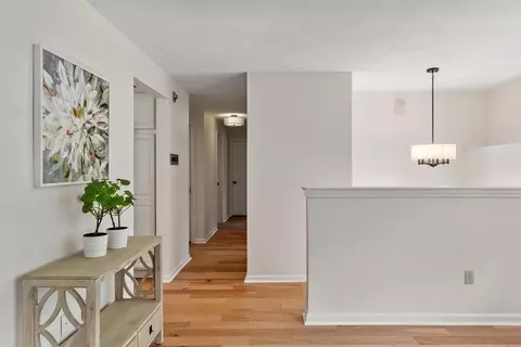 Entry Way - 7 Locust St, Reading, MA 01867 photo 1 of 2