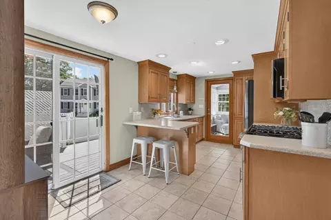 Kitchen - 3 Wormstead St, Saugus, MA 01906 photo 4 of 4