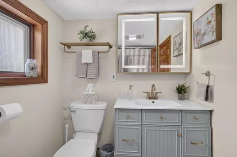 Bath - 3 Wormstead St, Saugus, MA 01906 photo 3 of 3