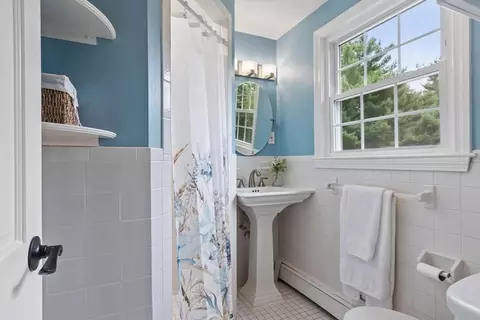Bath - 3 Eldridge Rd, Harvard, MA 01451 photo 1 of 3