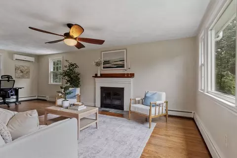 Living - 3 Eldridge Rd, Harvard, MA 01451 photo 2 of 7