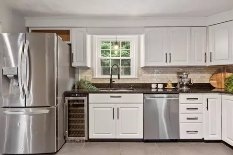 Kitchen - 3 Eldridge Rd, Harvard, MA 01451 photo 2 of 3