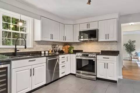 Kitchen - 3 Eldridge Rd, Harvard, MA 01451 photo 1 of 3