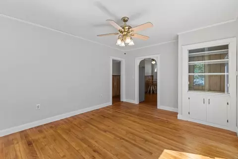 Living - 33 Clearview Ave, Worcester, MA 01605 photo 9 of 9
