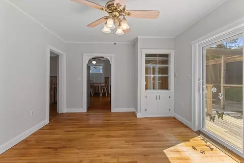 Living - 33 Clearview Ave, Worcester, MA 01605 photo 8 of 9