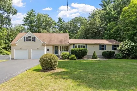141 Black Brook Rd, Easton, MA 02334