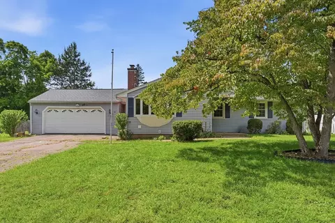 60 S West St, Agawam, MA 01001