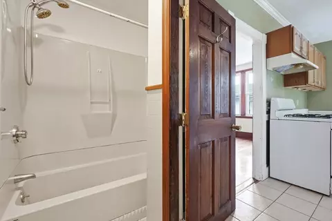 Bath - 71-77 Acton St, Springfield, MA 01151 photo 4 of 6
