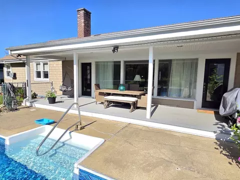 Exterior - 1015 Madison St, Fall River, MA 02720 photo 6 of 11